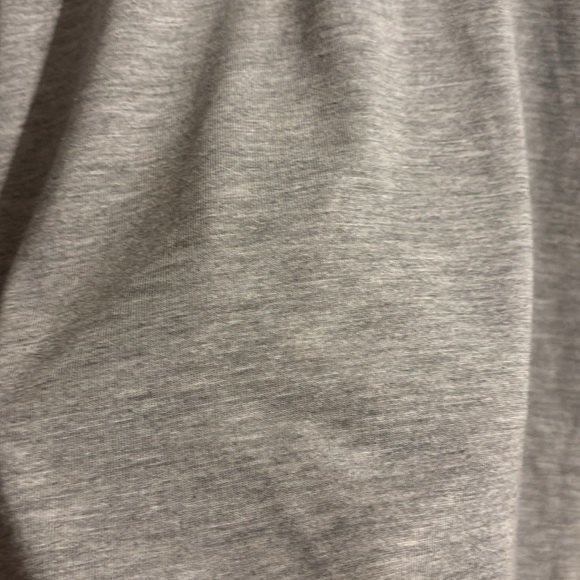 Size xl , color is gray - Picture 6 of 6
